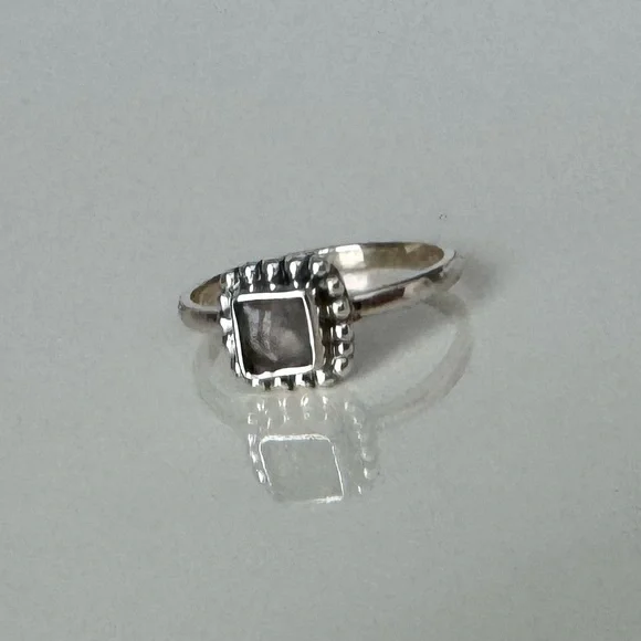 NWOT Sundance Dusty Rose Portrait Ring, Rose Quartz, Sterling Silver